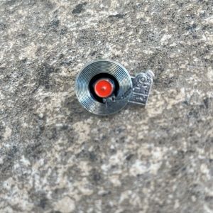 Record Player brooch lapel pin backpack pin‎ hat pin